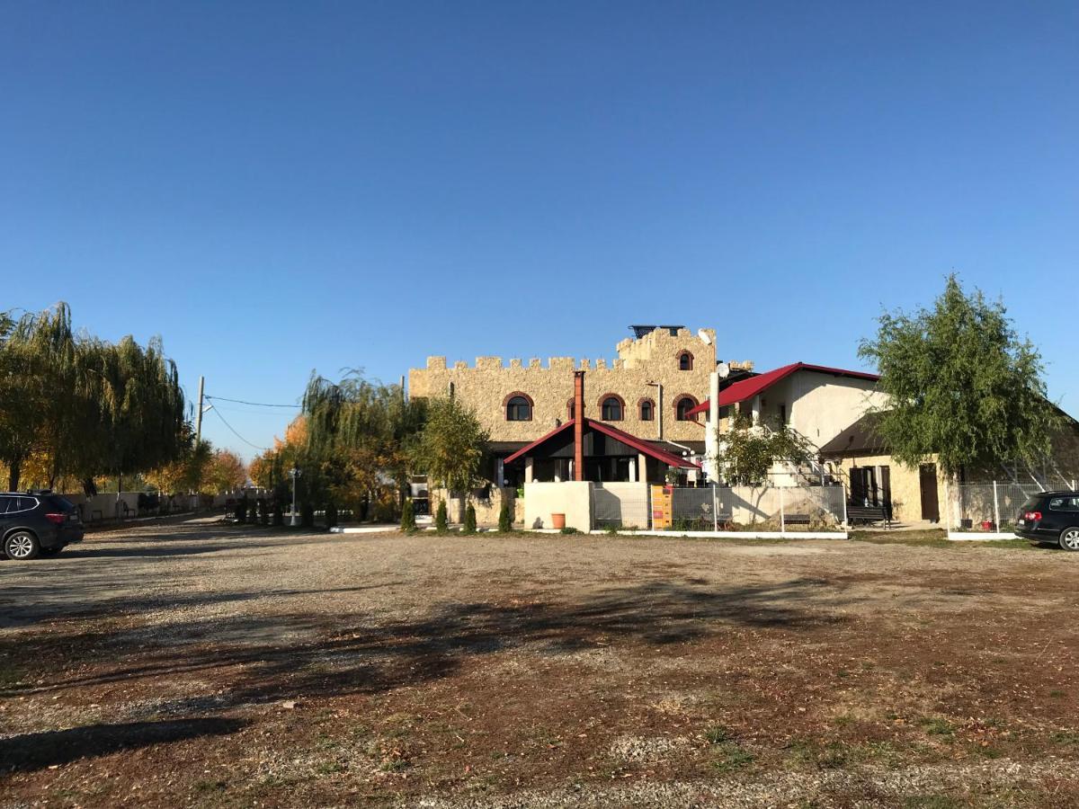 מלון Pascani Royal Castle מראה חיצוני תמונה