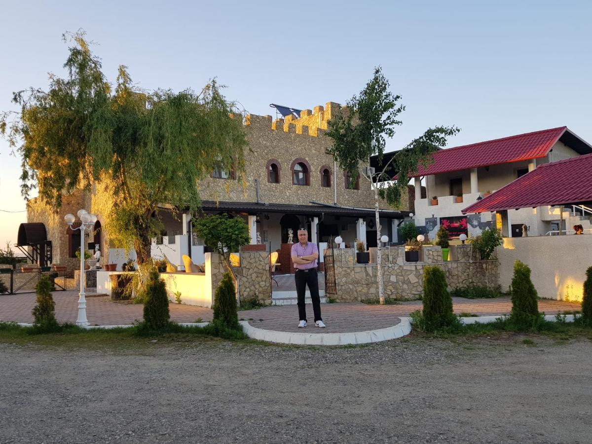 מלון Pascani Royal Castle מראה חיצוני תמונה